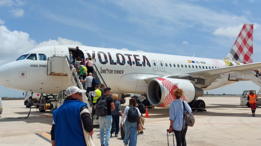 El Aeropuerto Internacional Región de Murcia retoma sus conexiones con Asturias, Santander y Menorca