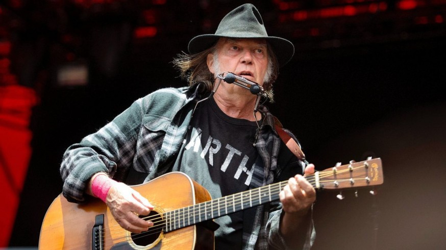 TERMINAL POP - 1ª HORA. 46 años después de su grabación, Neil Young anuncia la publicación de “Homegrown”