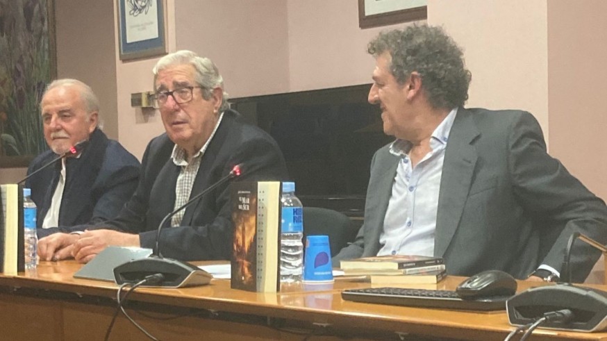 El historiador José Soriano rescata la lucha contra la malaria en su primera novela «El Mar del Sur»