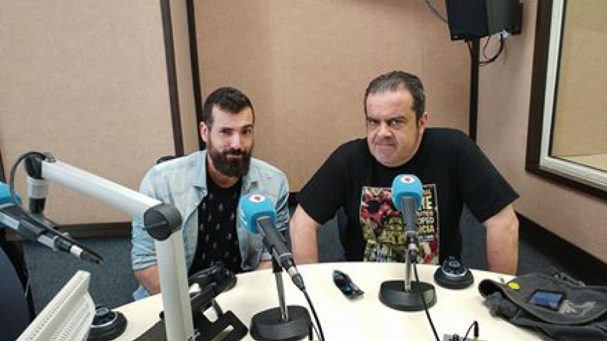 MÚSICA DE CONTRABANDO. Entrevista Javier García (CFEM) y Perro