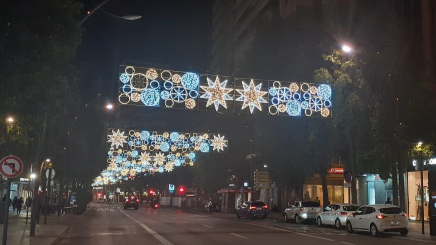 La iluminación navideña de Murcia estará operativa el próximo lunes