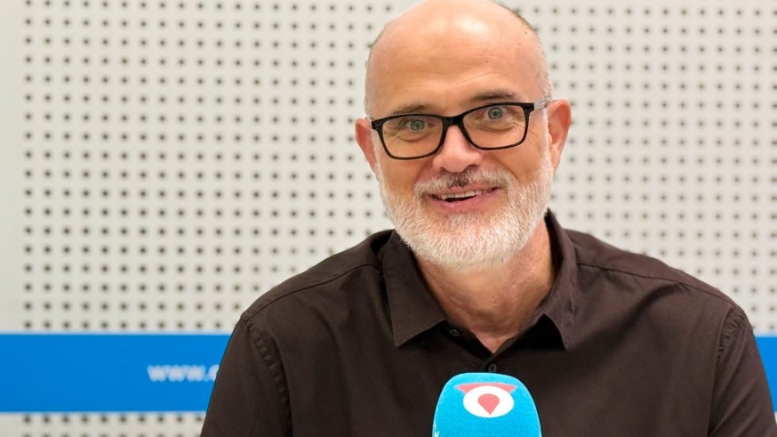 José Manuel Puebla lanza "El apunte de Puebla" para llevar su humor gráfico regional directo al WhatsApp