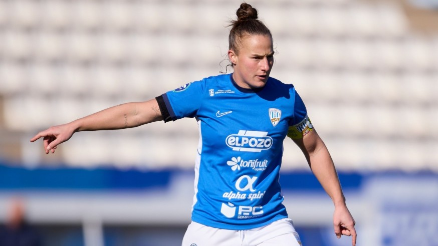 Raquel Pinel: "El Alhama ElPozo vuelve con más chispa e ilusión"