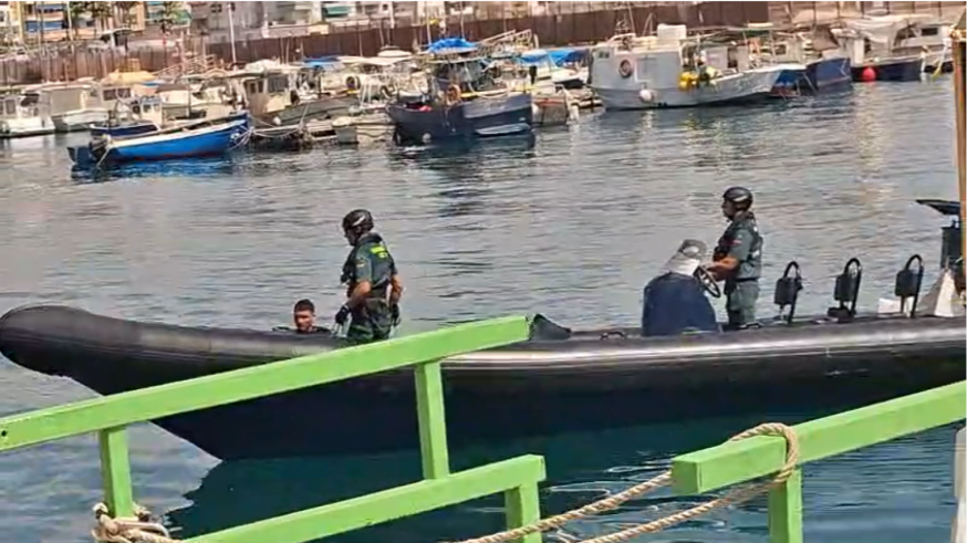 Prisión provisional sin fianza para los dos patrones de embarcación que hirieron a tres agentes de la Guardia Civil en Águilas