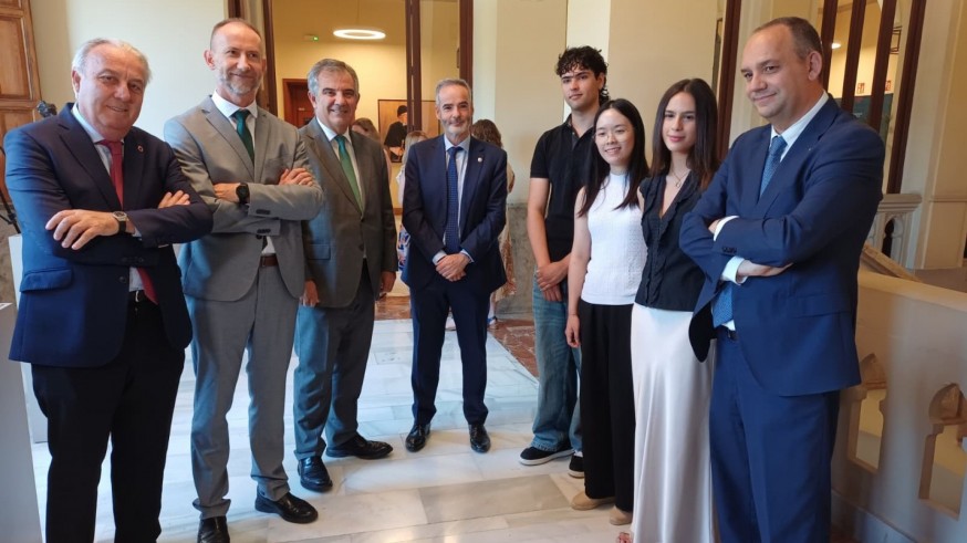 La Comunidad reconoce a los alumnos con mejores notas de la PAU