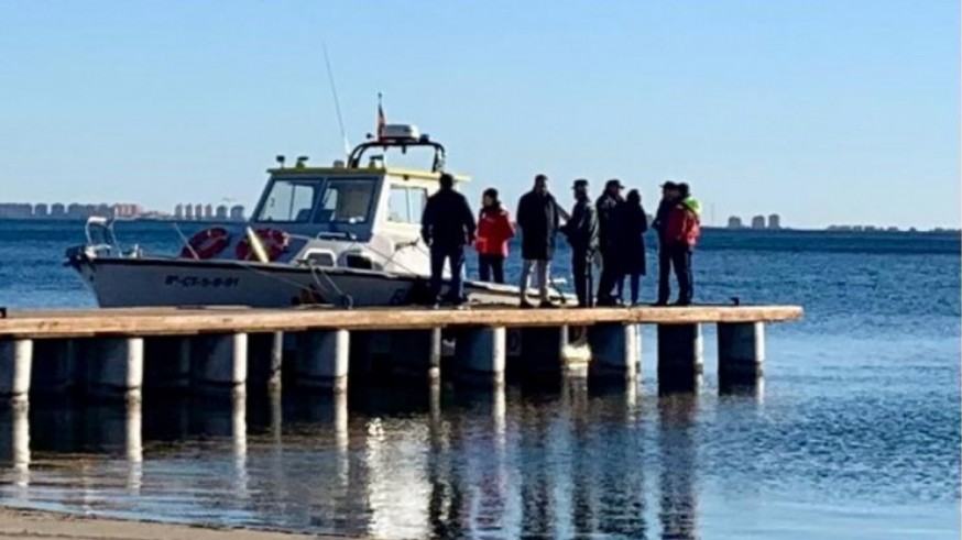 Un operativo por mar y aire reanuda la búsqueda del menor desaparecido en aguas del Mar Menor