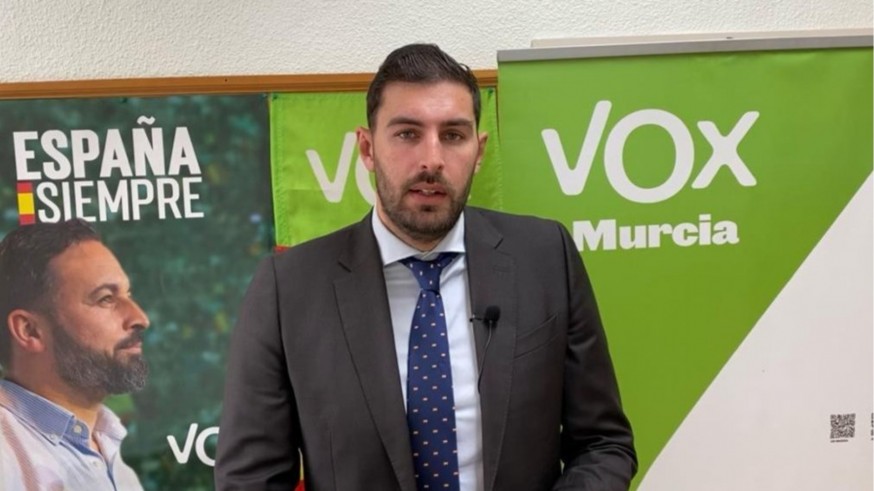 Vox pide a López Miras explicaciones "urgentes y convincentes"