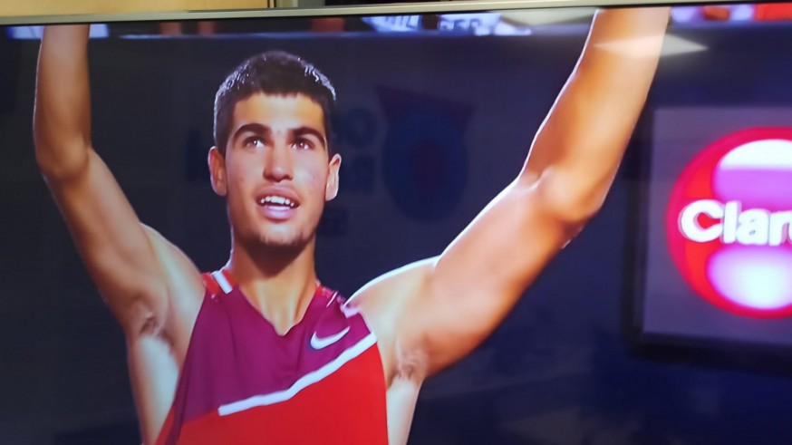 Carlos Alcaraz se venga de Berrettini y se mete en las semifinales de Río