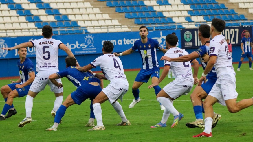 David Navarro llama a la "tranquilidad y paciencia con el Lorca Deportiva"