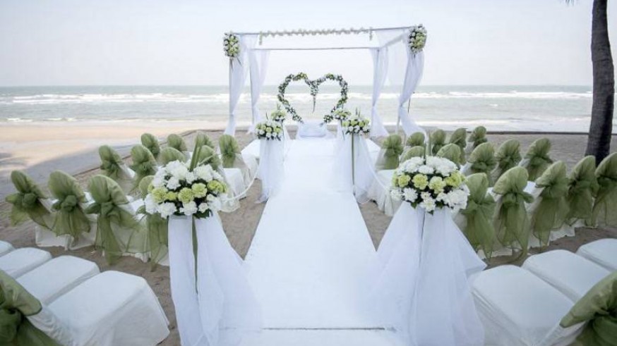 Ceremonia de una boda en la playa. GETTY IMAGES