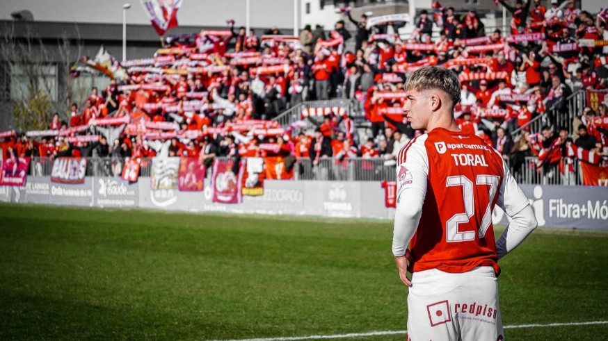 El Murcia apuesta por Toral