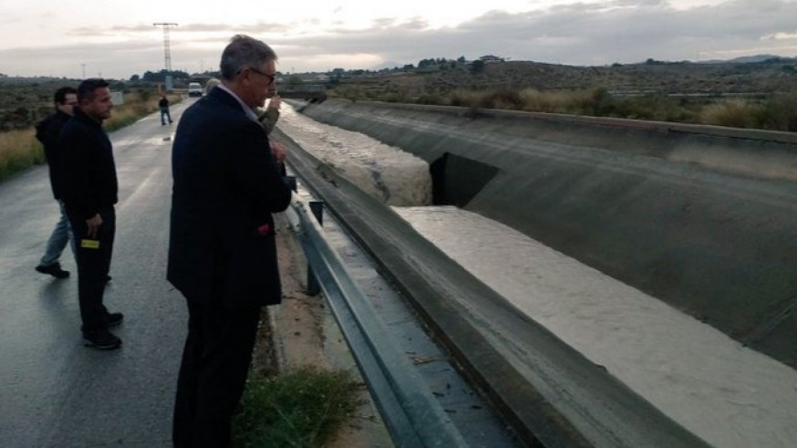 Imagen del canal de Trasvase dañado por la DANA