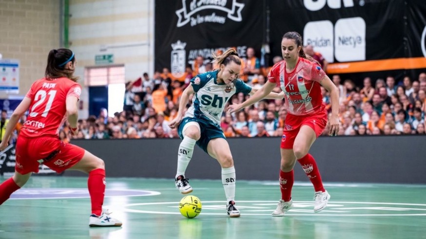El STV Roldán deja escapar la primera oportunidad de proclamarse campeón (0-2) 