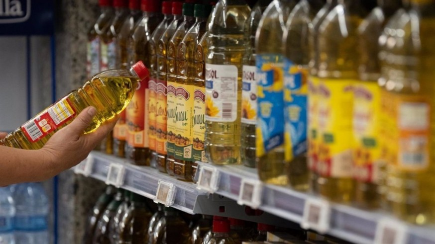 El precio del aceite oliva extra virgen se dispara a seis euros 