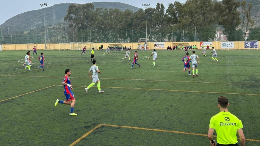 La Minerva da una estocada al Santomera (1-0)