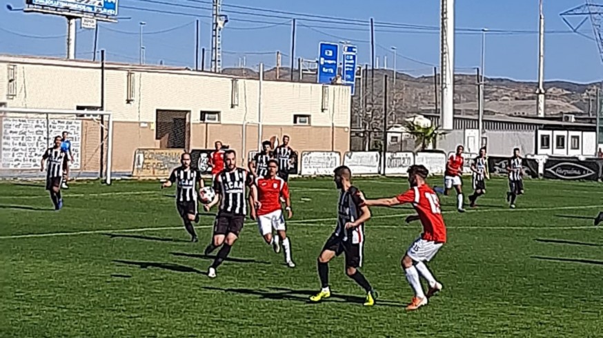 El Cartagena Efesé se lleva los tres puntos ante el Lorca (2-0)