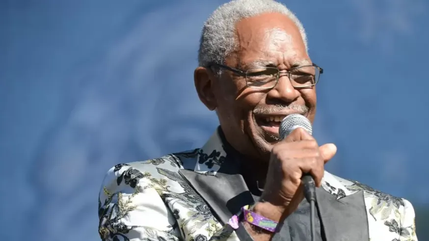 CANCIONES DESACOSTUMBRADAS (01/01/2026)