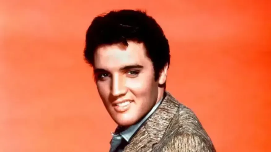 Elvis Presley: El ascenso y la estrepitosa caída del "Rey del Rock"