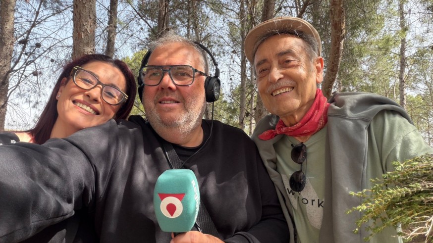 Blanca se vuelca en la romería de San Roque con la presencia del pintor Pedro Cano