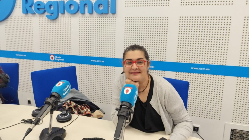 El apellido tras el matrimonio: un mosaico global entre la tradición y la ley