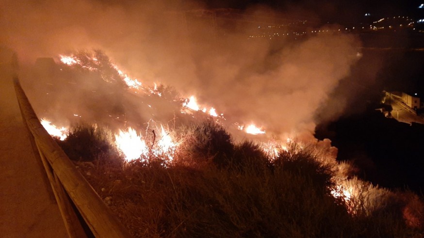 Tercer incendio en las inmediaciones del Castillo de Lorca este verano