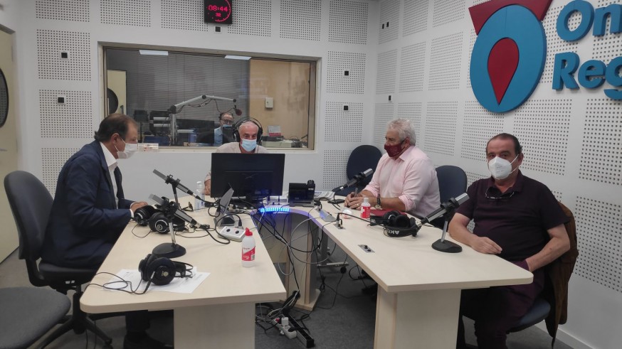 Tertulia de este martes en el informativo matinal