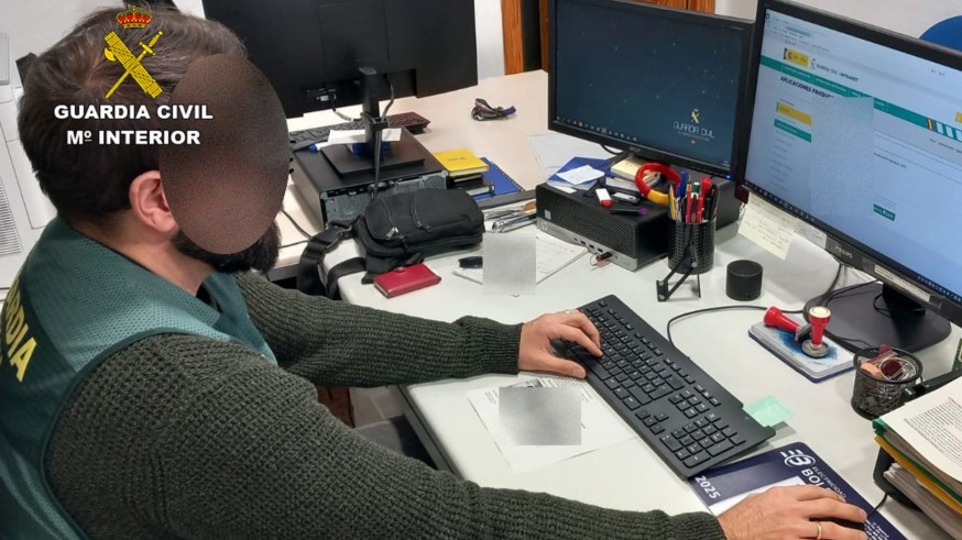 Desarticulada una red dedicada a extorsionar a usuarios de páginas web de contacto