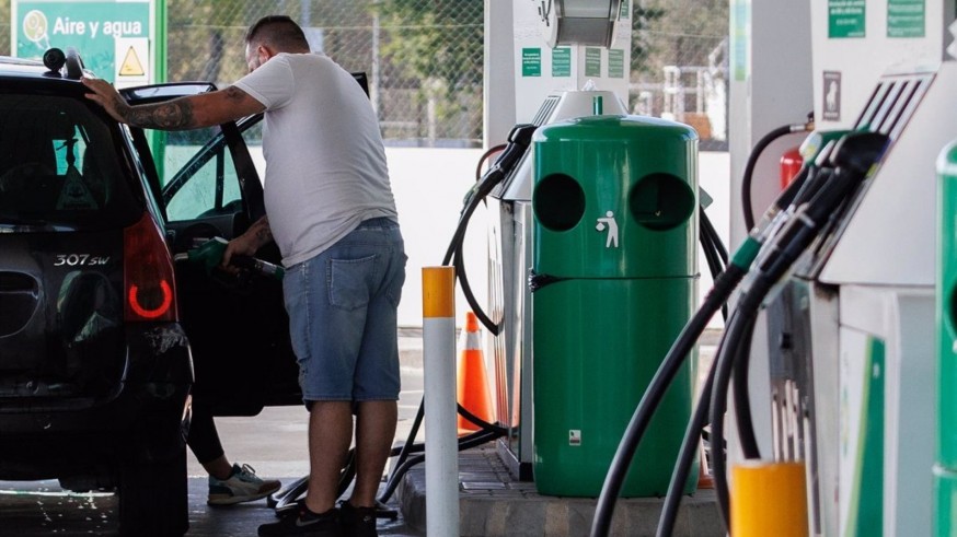 Continúa la bajada de precios de los carburantes 