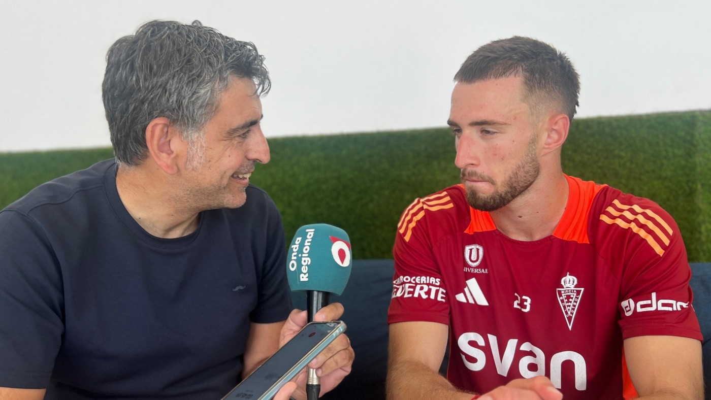 Flakus: "Era feliz yendo a la Eurocopa, pero aún más ascendiendo con el Murcia"