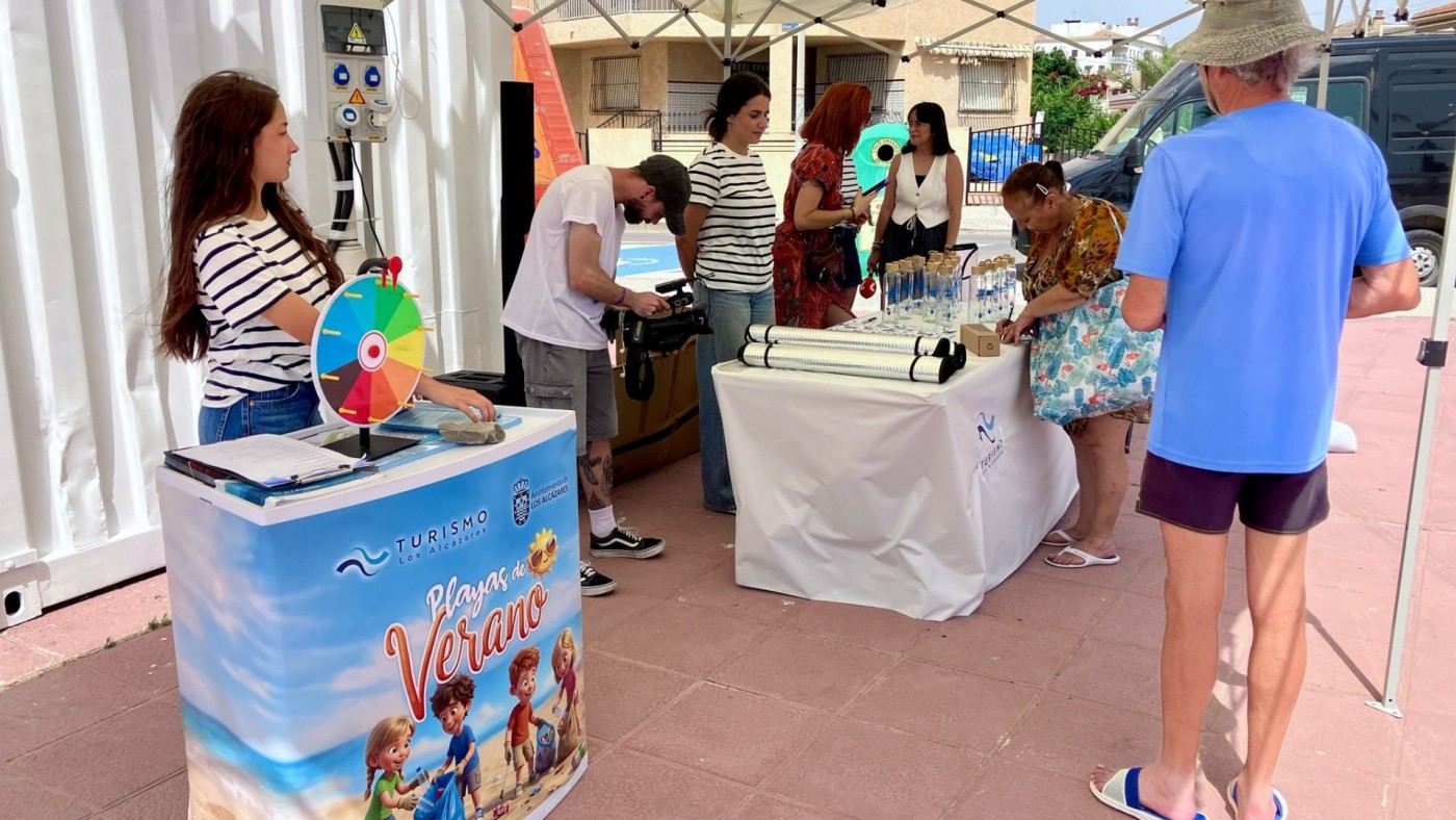 Los Alcázares da la bienvenida al verano