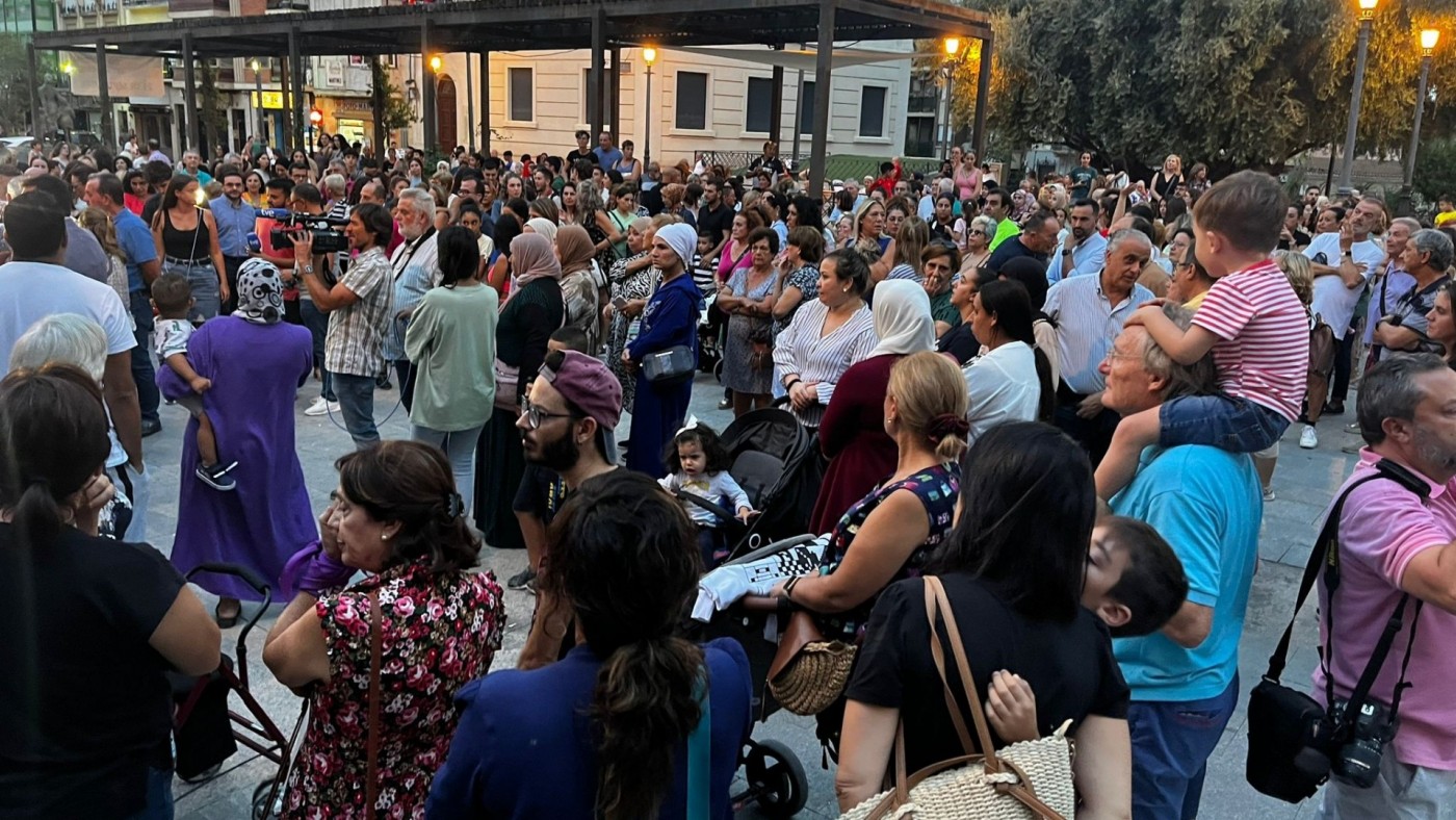 Cieza guarda un minuto de silencio por la muerte de Hanane, víctima de violencia machista