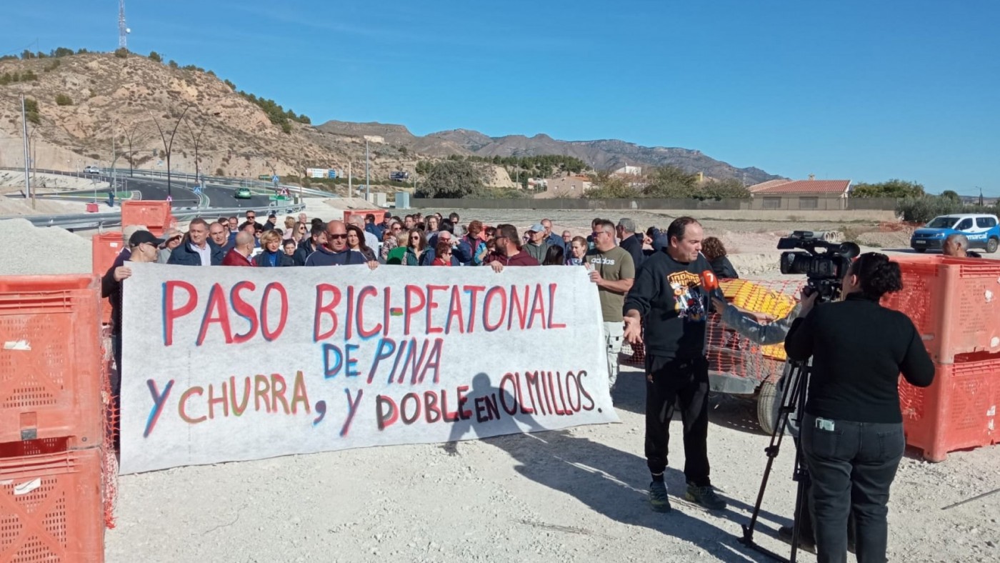 Los vecinos de la pedanía lorquina de Tercia volverán a protestar por la incomunicación de las obras del AVE 