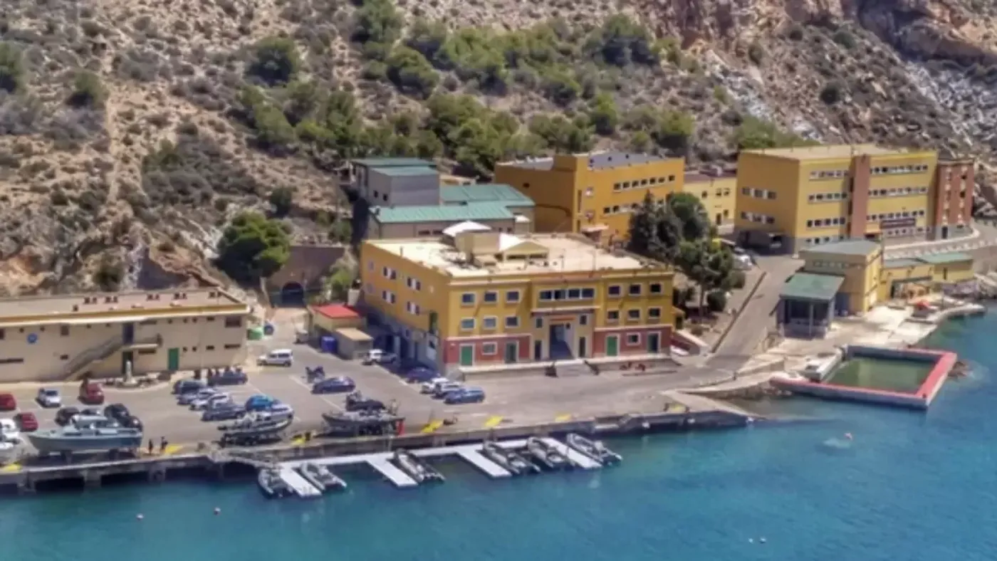 Herido leve un militar al explotar una granada que manipulaba en La Algameca