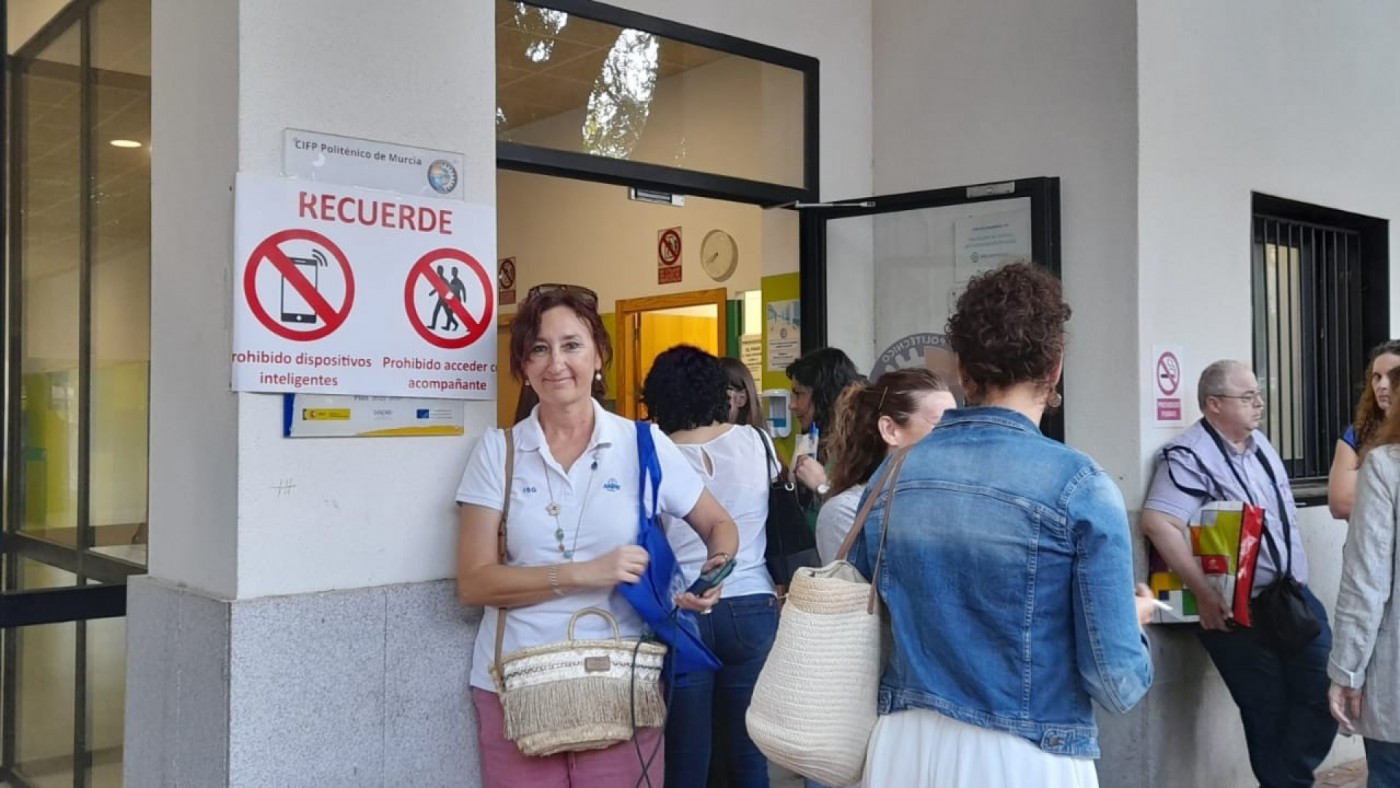 Móviles entre los matorrales por no tener dónde dejarlos