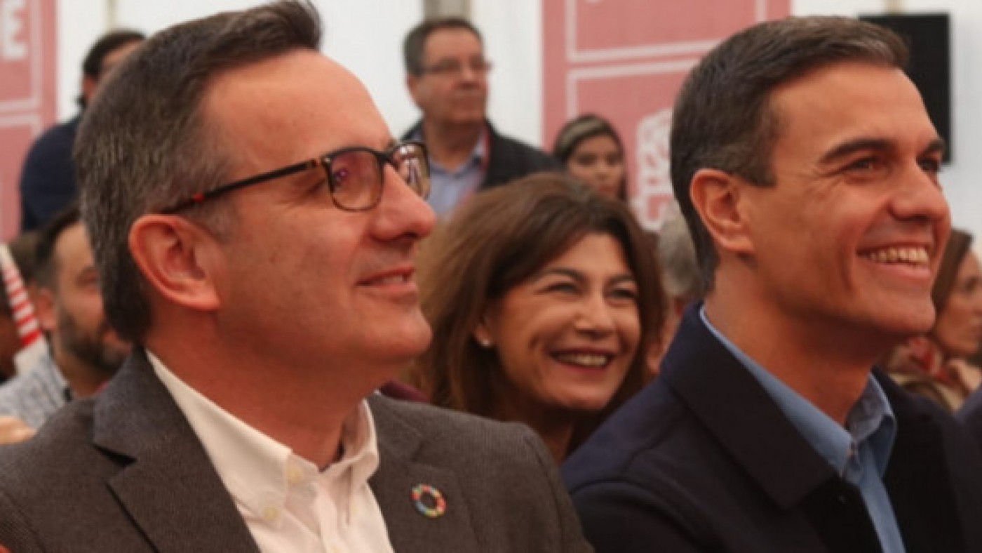 Diego Conesa, junto a Pedro Sánchez. Foto: PSRM-PSOE