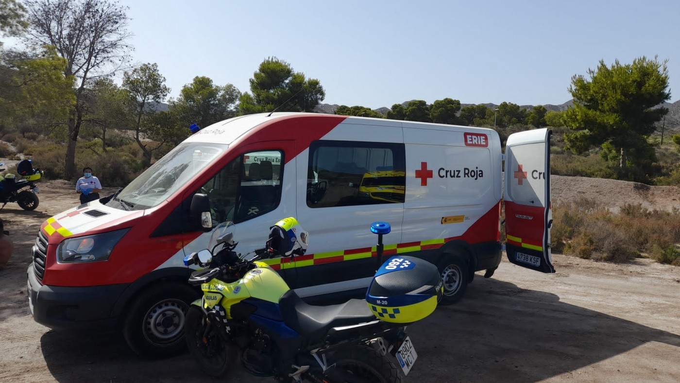 Localizada en Águilas una patera con 8 personas de origen argelino