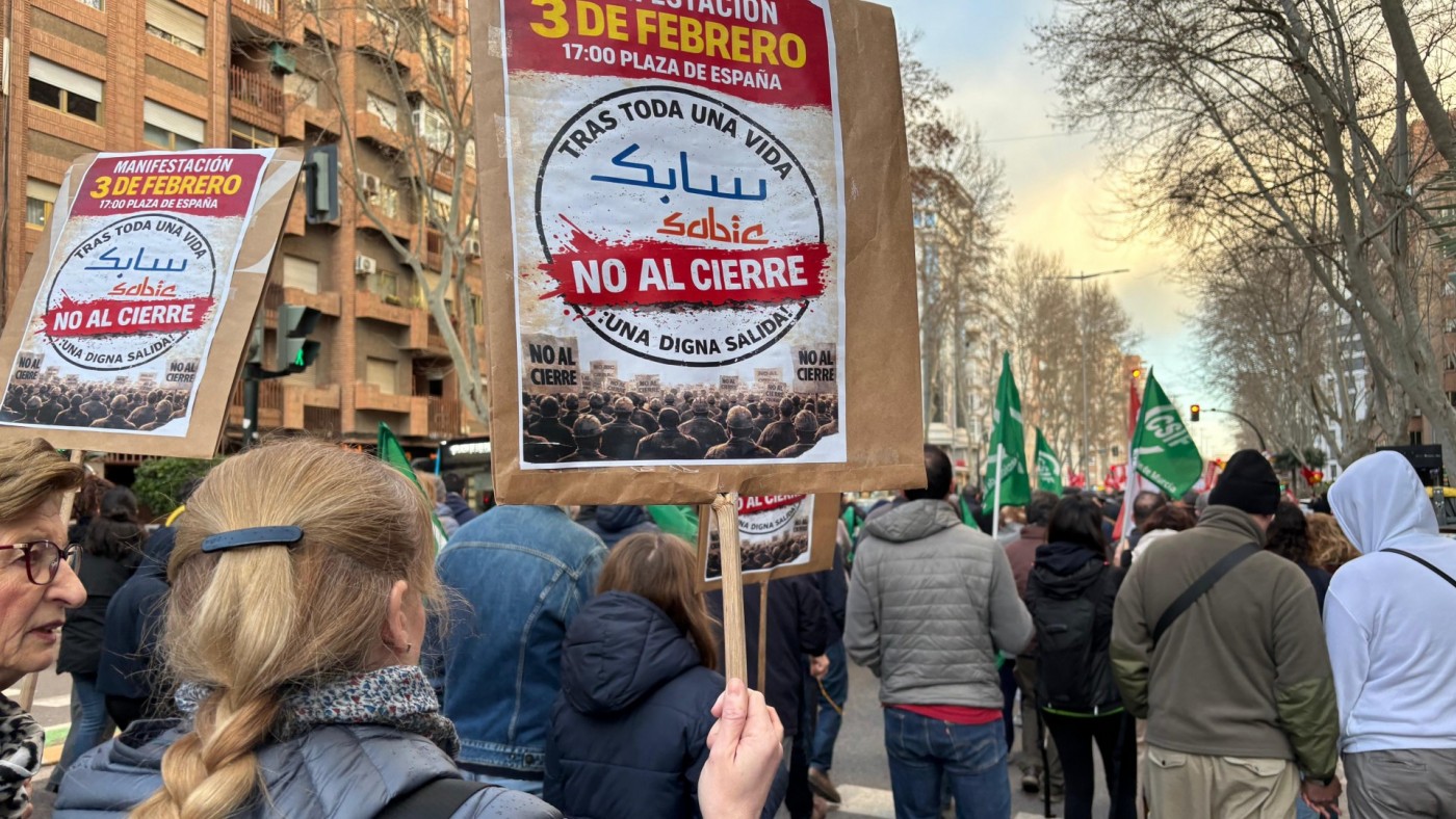 Las familias de los empleados de Sabic se manifiestan en Cartagena