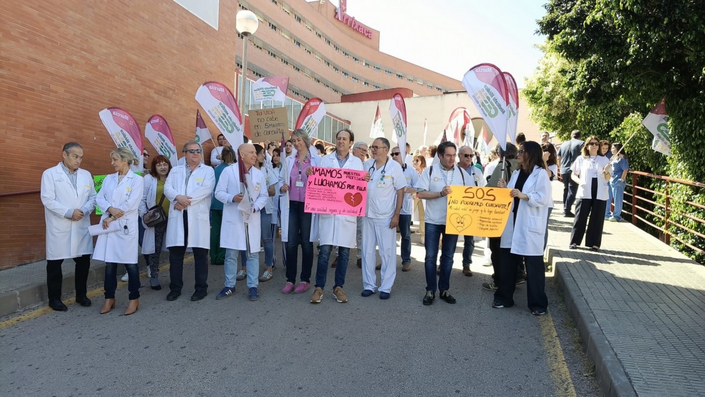 La cuarta semana de huelga de médicos arranca con un seguimiento del 9,89%