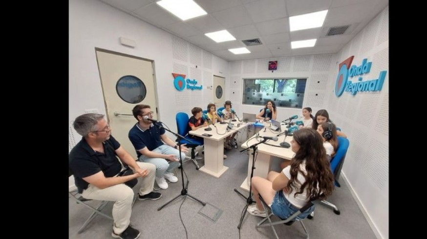 Los alumnos del Colegio Mariano Aroca hacen su propia radio: Frecuencia Cero