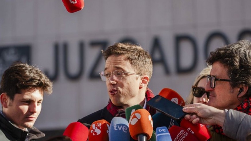 Errejón es procesado judicialmente por el presunto delito de agresión sexual a Elisa Mouliaá