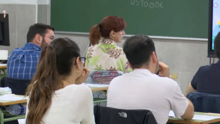 Educación oferta 4.099 plazas para docentes interinos 