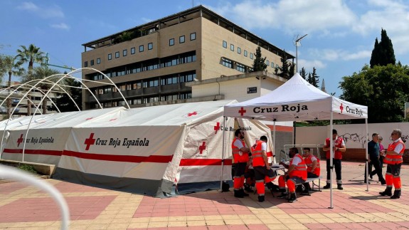 Dos heridos por arma blanca atendidos en el hospital de campaña de la plaza Santoña de Murcia