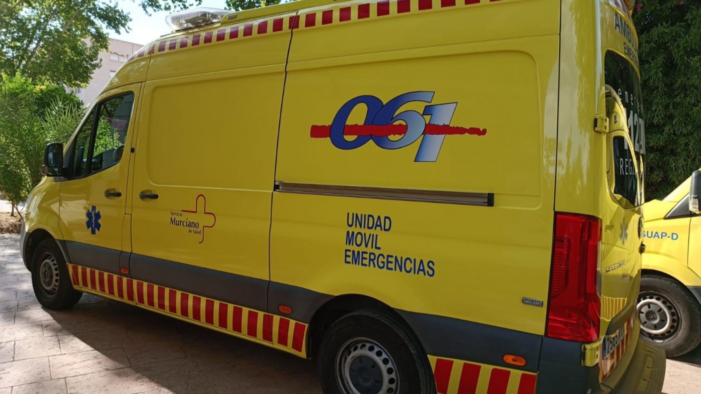 Herido un hombre de 85 años al volcar con su tractor en Fortuna