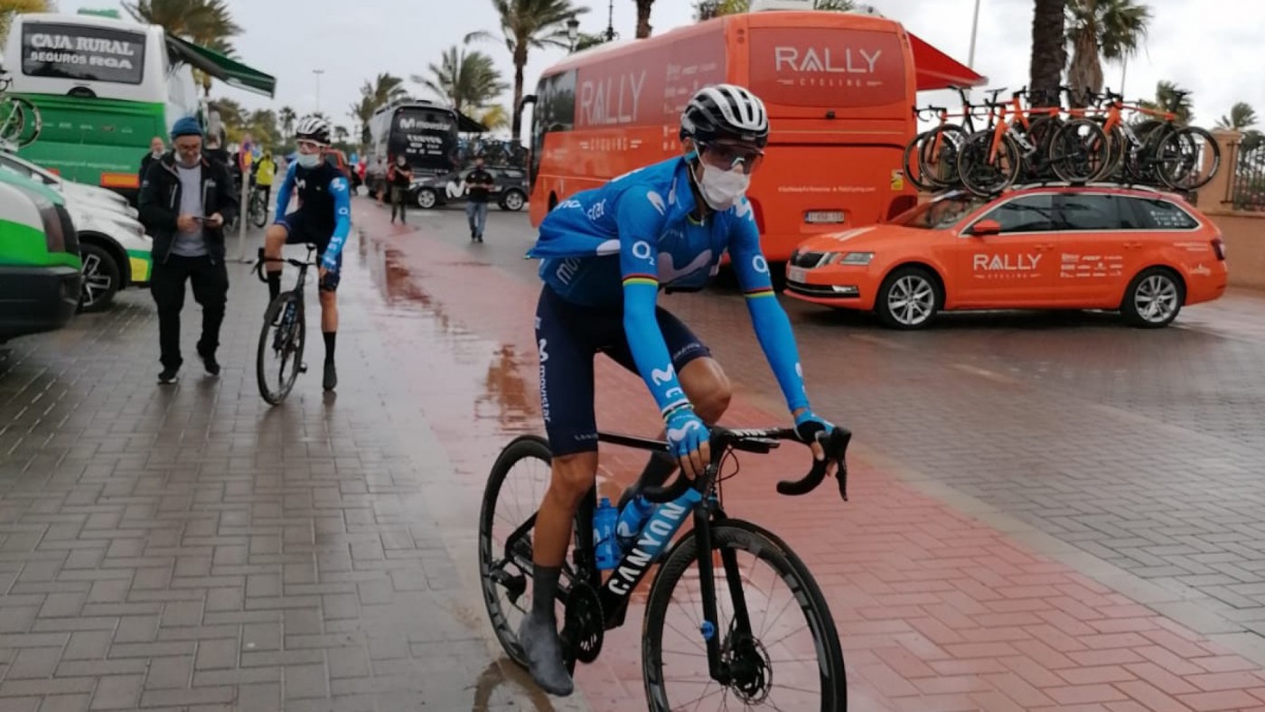 Alejandro Valverde en la salida de la Vuelta a Murcia en Los Alcázares. ORM