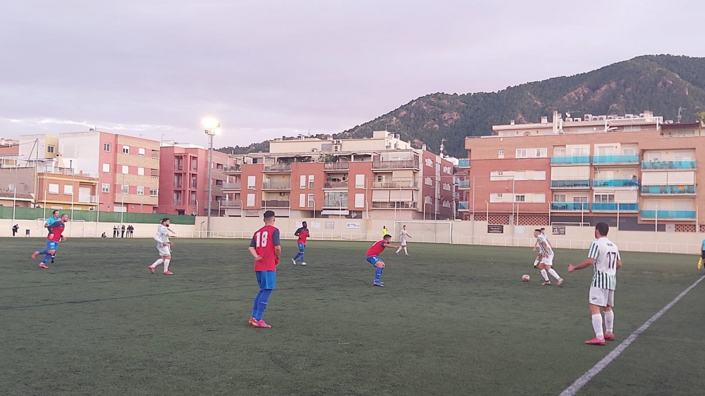 El Racing Murcia vence a Los Garres (1-2)