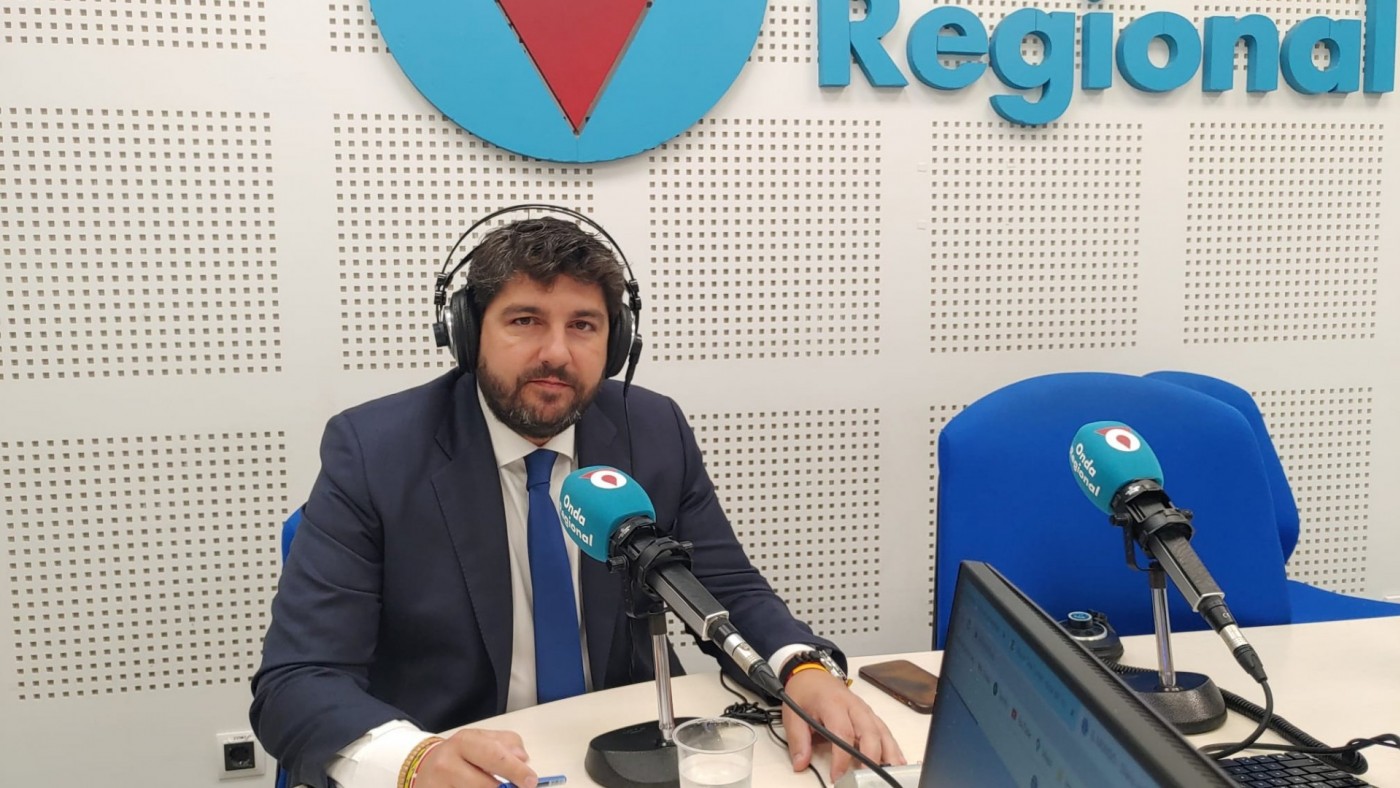 López Miras: "vamos reducir impuestos a la generación de empleo y a las familias que menos recursos tienen"