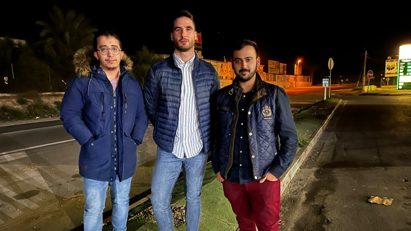 Cuatro jóvenes asisten a un conductor que ha sufrido un infarto en Abarán