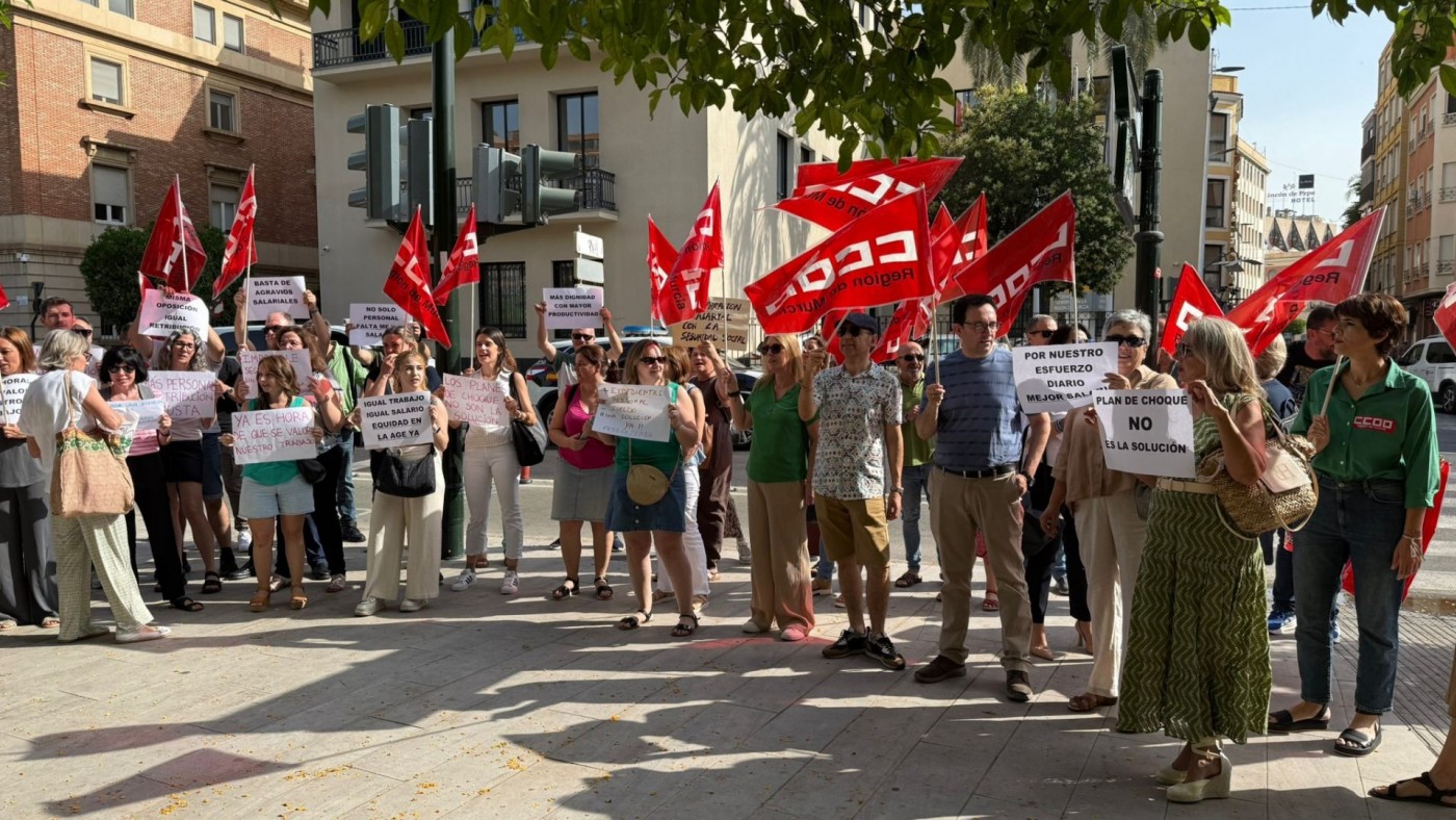 Nueva protesta de los funcionarios de extranjería
