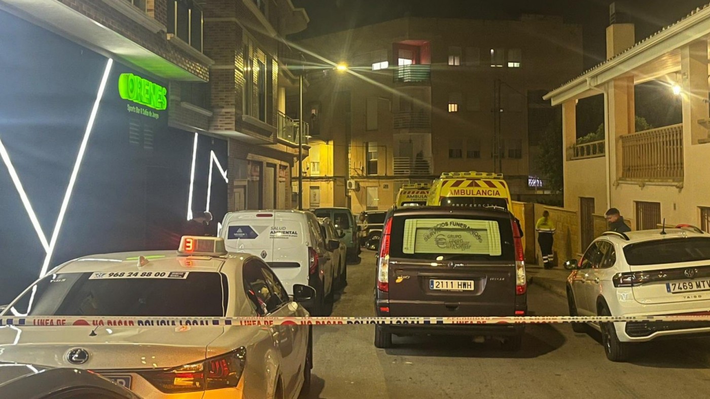 Investigan las circunstancias de la muerte de un joven que cayó de un tercer piso en Archena