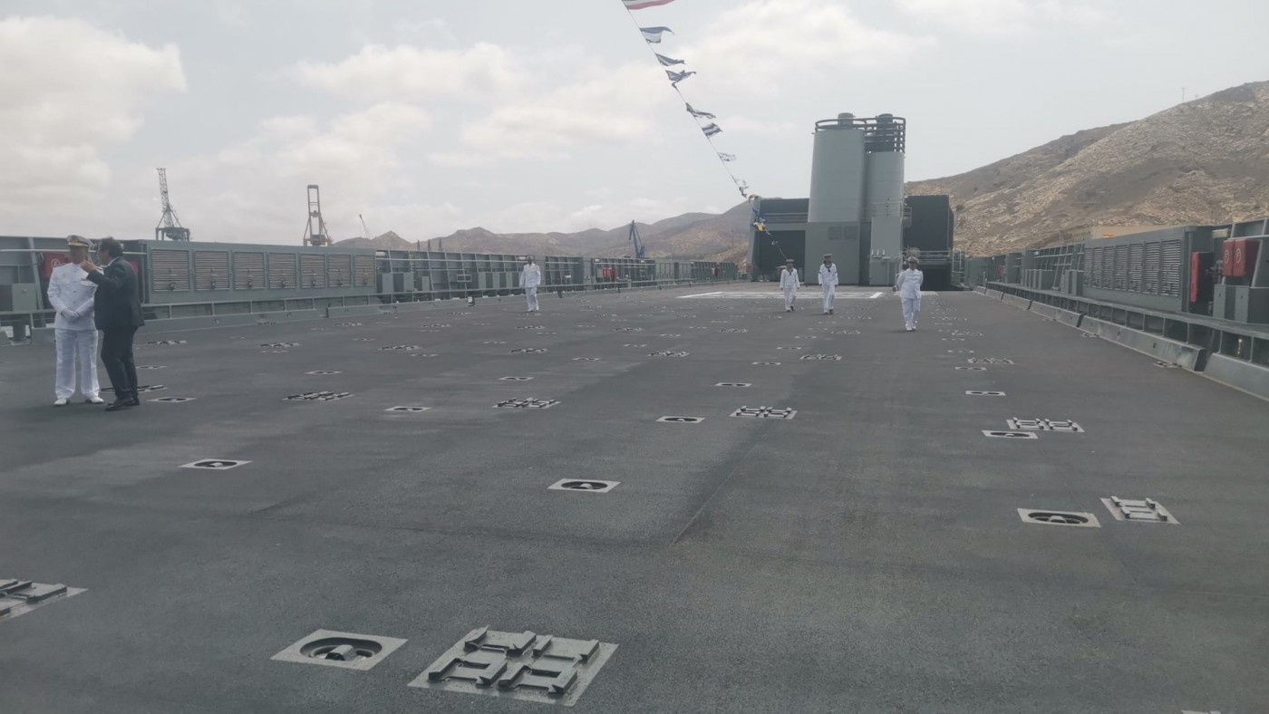 Un gigantesco "taxi" para recuperar el poder logístico militar en Cartagena